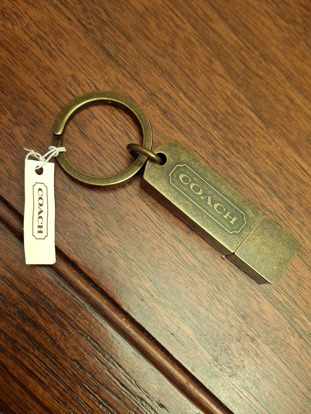 Coach Antique Brass w Logo 8GB USB Keyring USB NWT